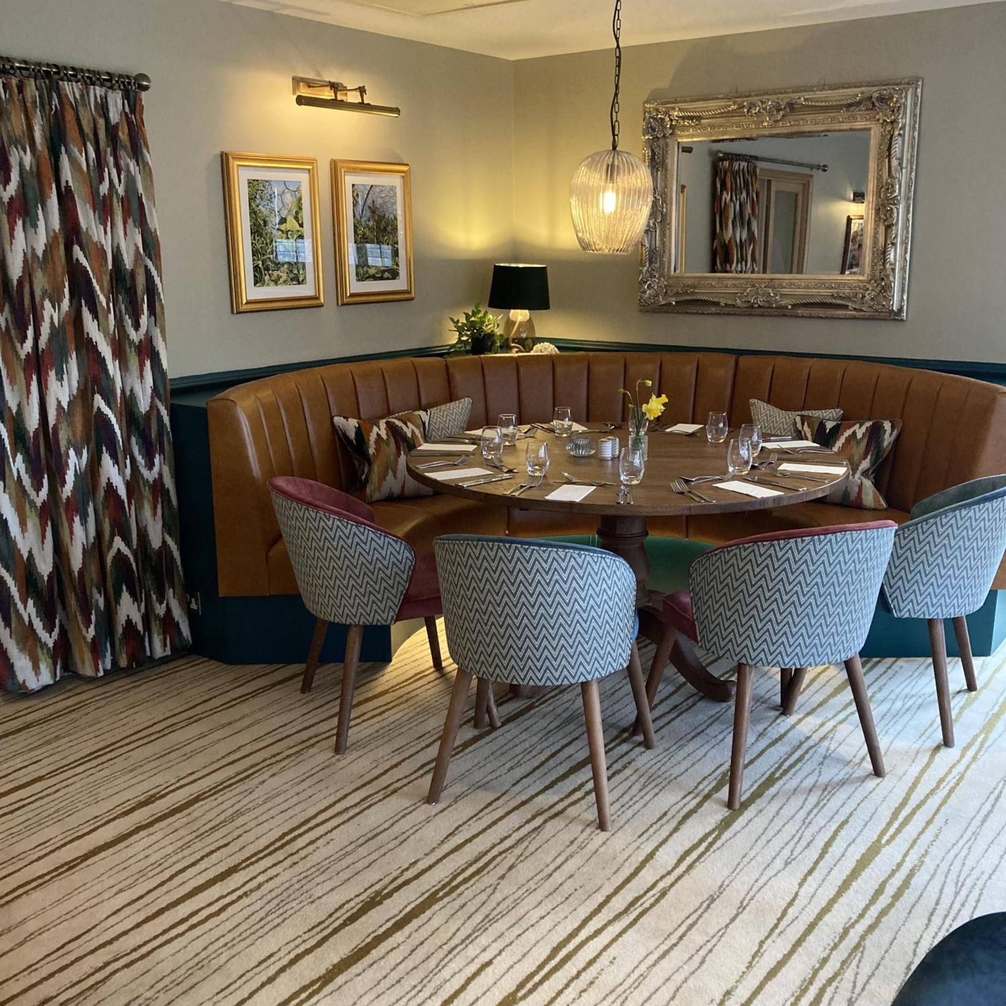 The Britannia & Waves Restaurant Inn 4*