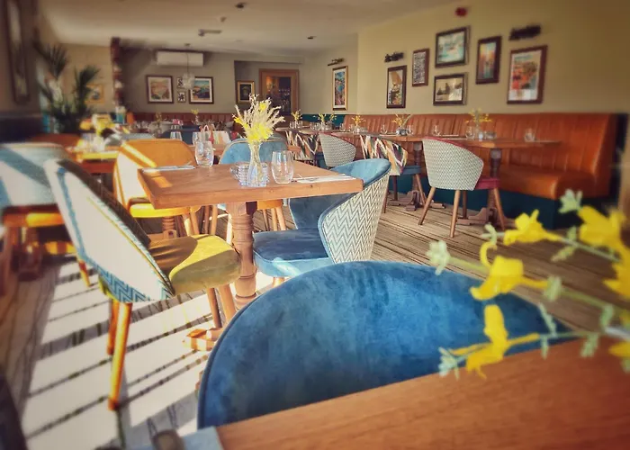The Britannia Inn & Waves Restaurant