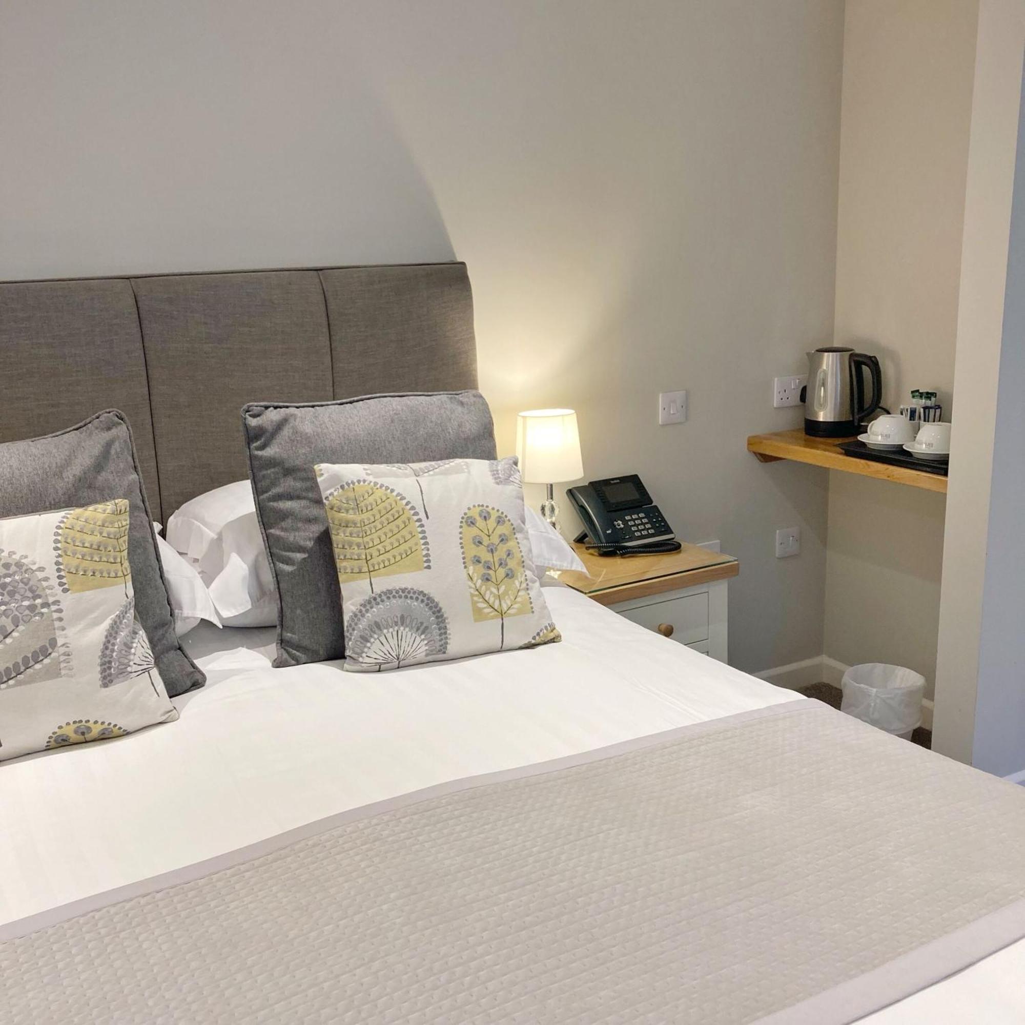 Inn The Britannia & Waves Restaurant St Austell
