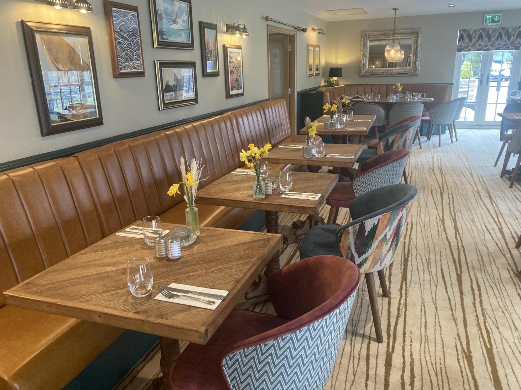 Herberg The Britannia & Waves Restaurant 4*