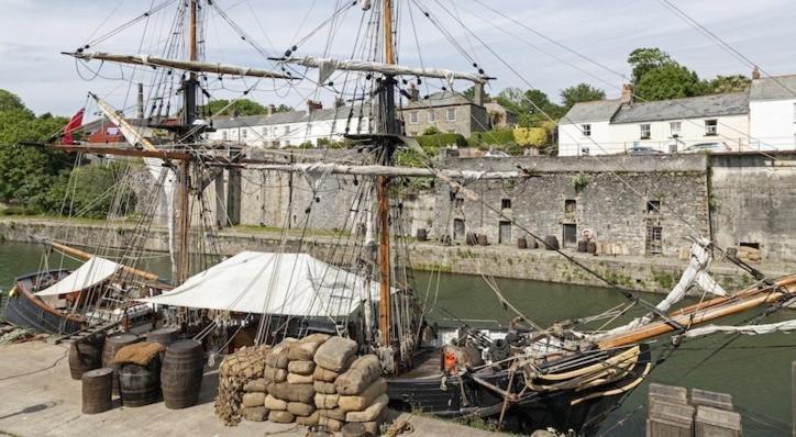 The Britannia & Waves Restaurant St Austell